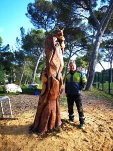 2512_Sculpture à la tronçonneuse - Jour 5 (1)